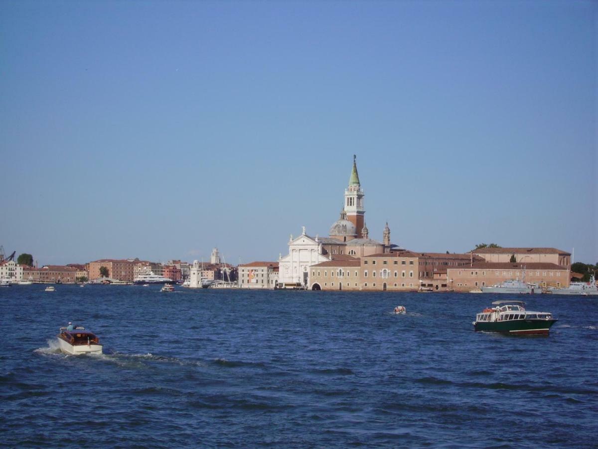 Your Suite By St.Mark'S Square Венеция Экстерьер фото